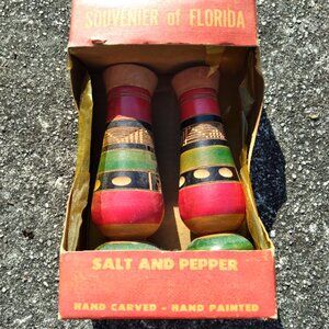 Florida Salt and Pepper Shakers - Vintage